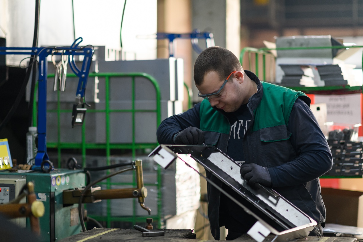 用於金屬件熱處理的工業箱式爐